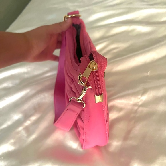 Pink Ruffled Handbag - Picture 2 of 2